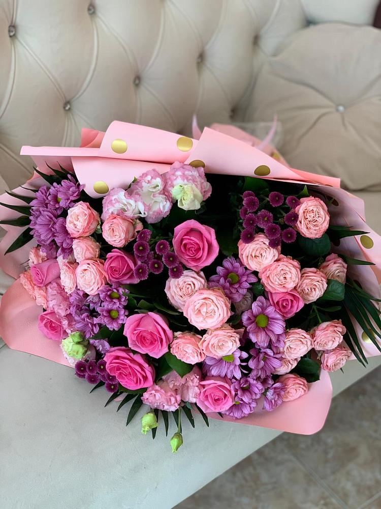 Букет цветов из: Хризантемы, Розы и Лизиантусы в Шатки