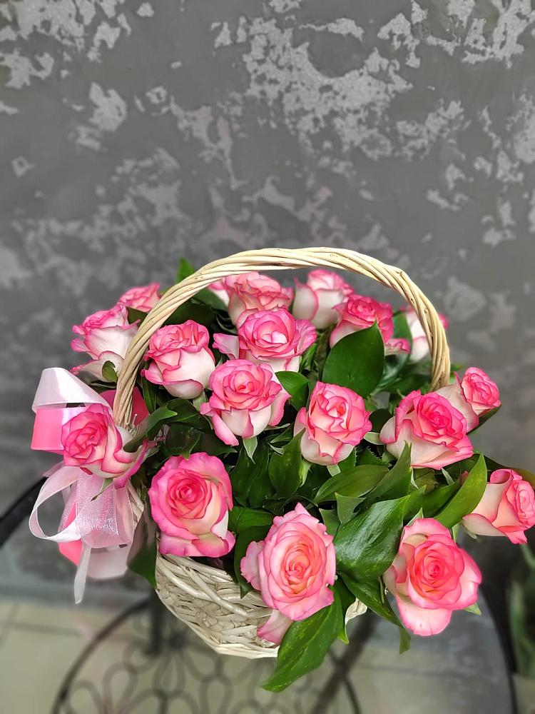 Цветочная композиция из Розы в корзине в Шатки