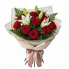 Букет цветов из:  Лилии и Розы в Шатки