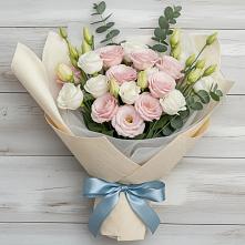 Букет цветов из:  Лизиантусы в Шатки