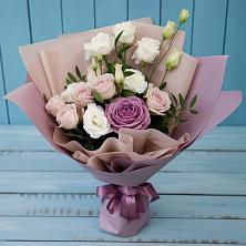 Букет цветов из:  Розы и Лизиантусы в Шатки