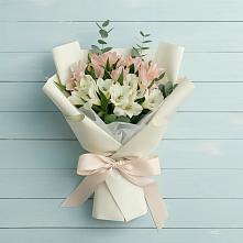 Букет цветов из:  Альстромерии в Шатки