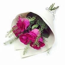 Букет цветов из:  Розы #REPLACE_PRED# Шатки