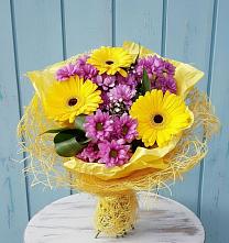Букет цветов из:  Хризантемы и Герберы в Шатки