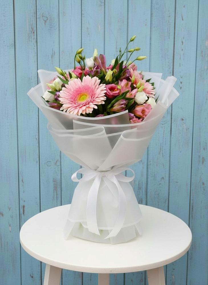 Букет цветов из: Герберы, Альстромерии и Лизиантусы в Шатки