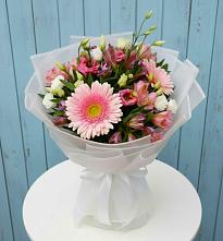 Букет цветов из:  Герберы, Альстромерии и Лизиантусы #REPLACE_PRED# Шатки