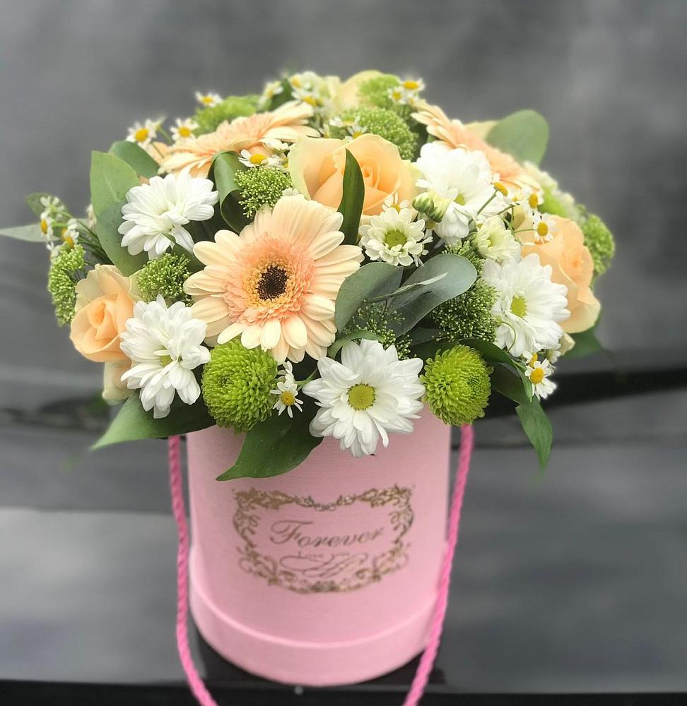 Цветочная композиция из Розы, Герберы и Хризантемы в шляпной коробке в Шатки